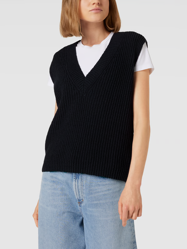 Olivia-Nord Knitted Sleeveless Vest